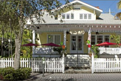 pet friendly hotel in  palm beach